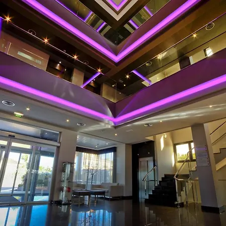 Dna Monse & Golf Hotel