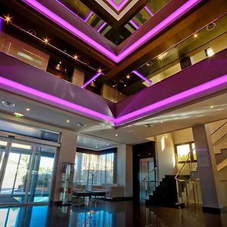 Dna Monse & Golf Hotel