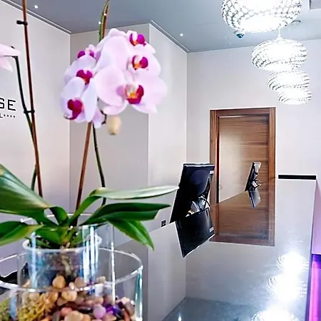 Отель Dna Monse & Golf Торевьиа
