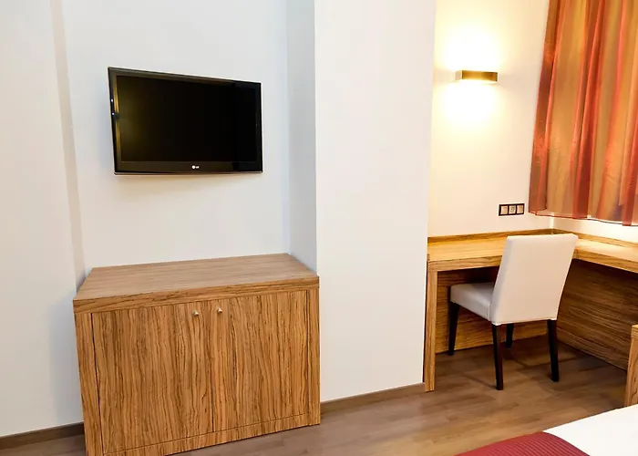 Dna Monse & Golf Hotel 4*